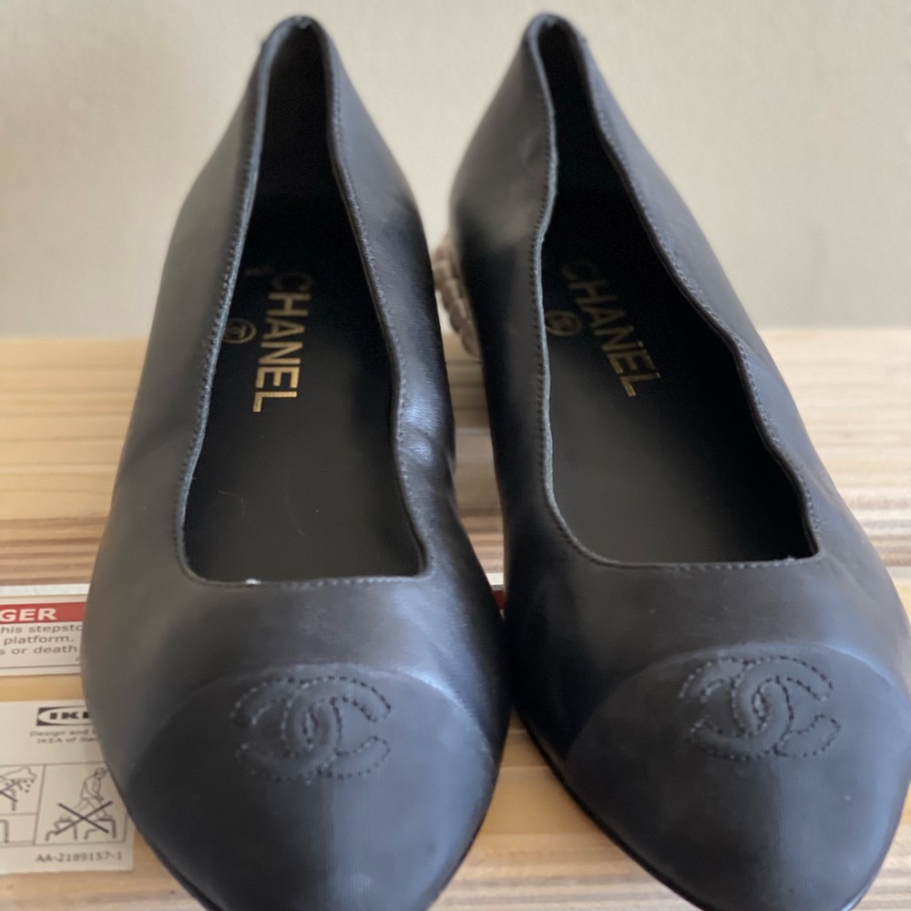 Chanel flat